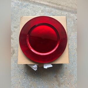 6 pc Pre-Owned Red Plastic Pottery Barn Plates